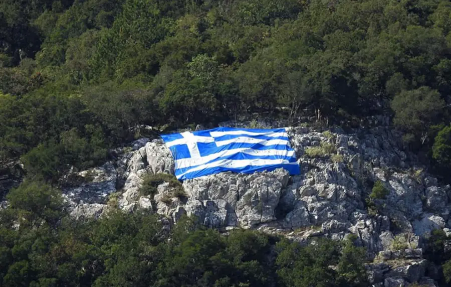 Τη γλώσσα μου έδωσαν ελληνική (Οδυσσέας Ελύτης)